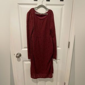 Lace maternity dress. Sz M